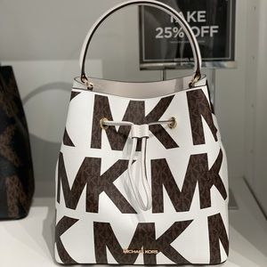 COPY - Michael Kors Suri Shoulder Bag
